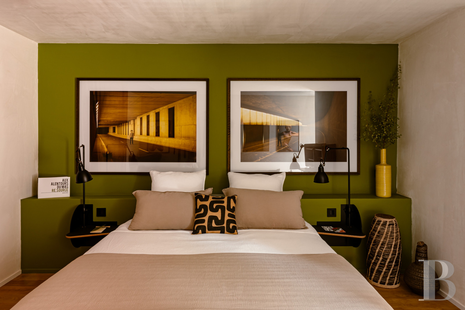 Dans le Gard, en bordure de l’Ardèche, un ancien mas restauré au milieu des oliviers, des vignes et des lavandes - photo  n°13